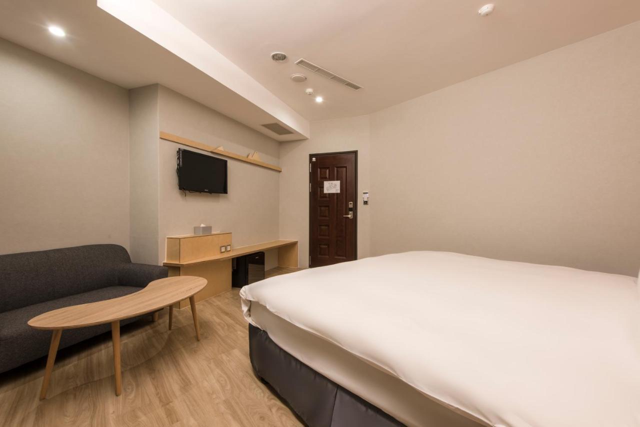 Sparrow Hotel Taichung Esterno foto